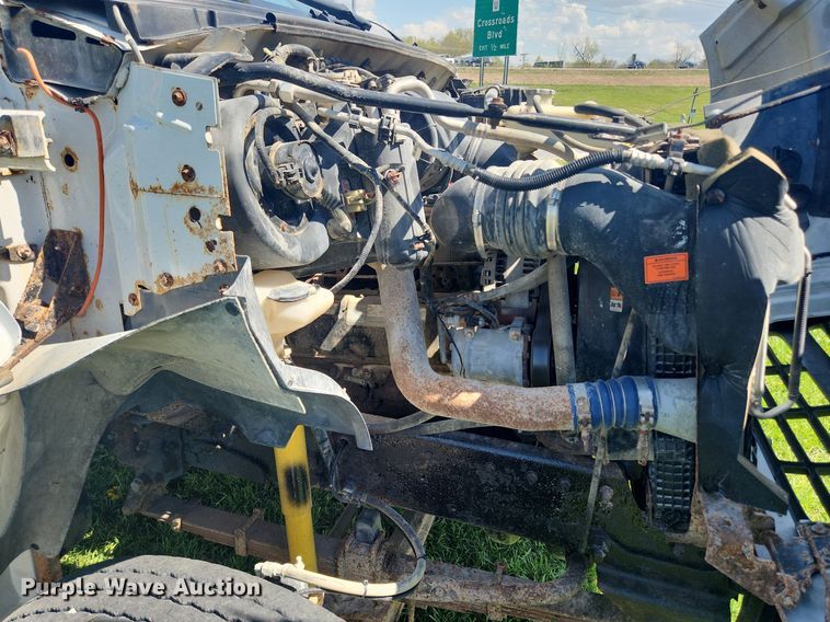 image for item MW9696 2001 Ford F650 Super Duty XL  dump truck