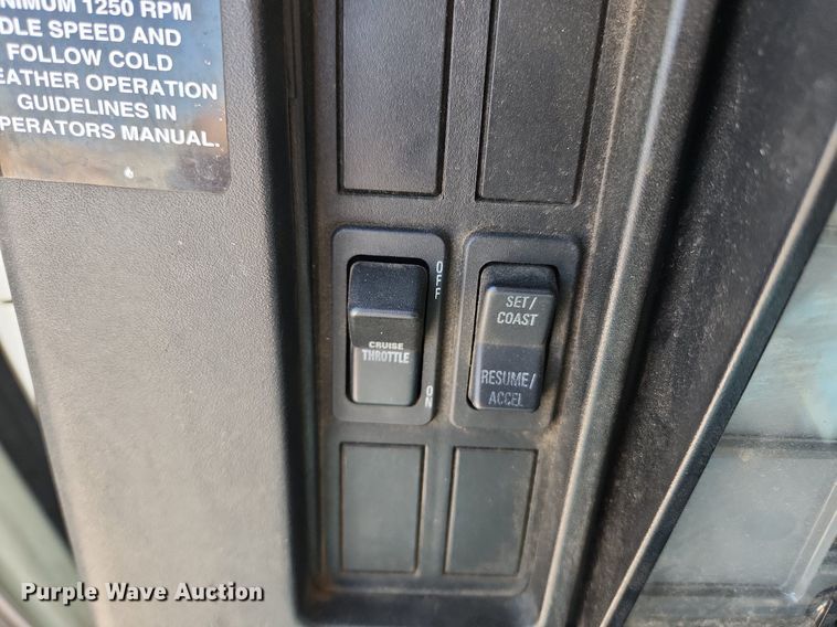 image for item MW9709 2002 International 2554  sewer jetter truck