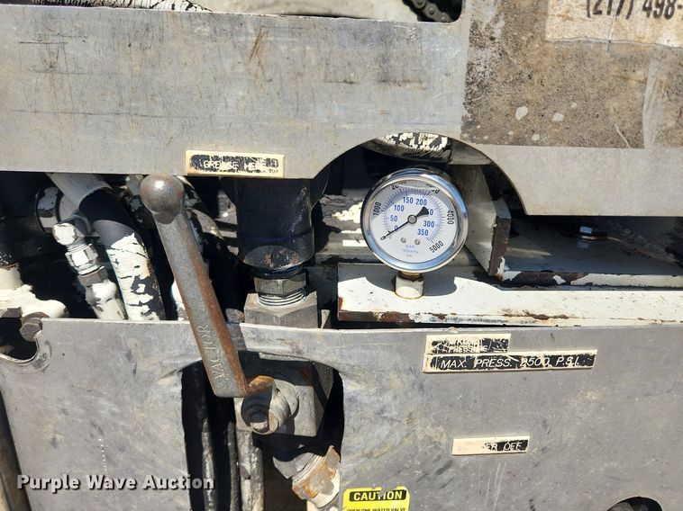 image for item MW9709 2002 International 2554  sewer jetter truck