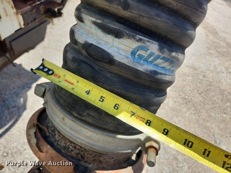 image for item MW9709 2002 International 2554  sewer jetter truck