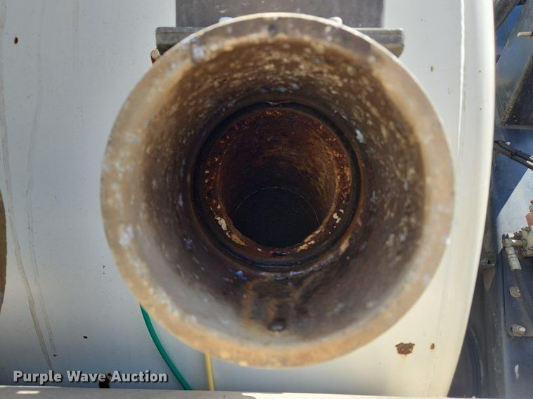 image for item MW9709 2002 International 2554  sewer jetter truck