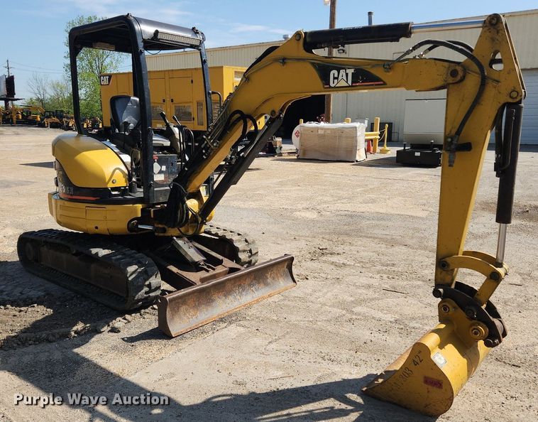 image for item MW9713 2005 Caterpillar 303CR  mini excavator