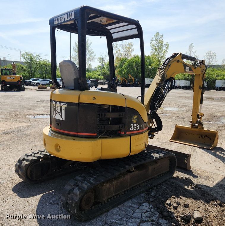 image for item MW9713 2005 Caterpillar 303CR  mini excavator