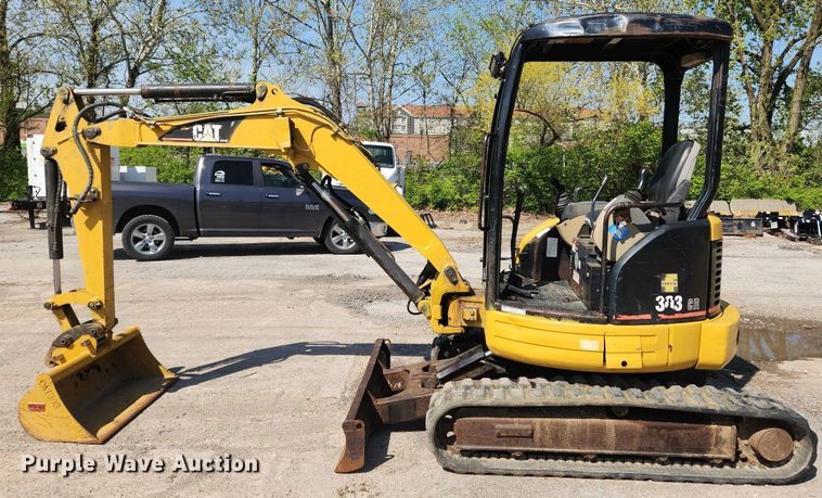 image for item MW9713 2005 Caterpillar 303CR  mini excavator