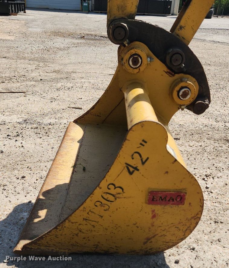 image for item MW9713 2005 Caterpillar 303CR  mini excavator