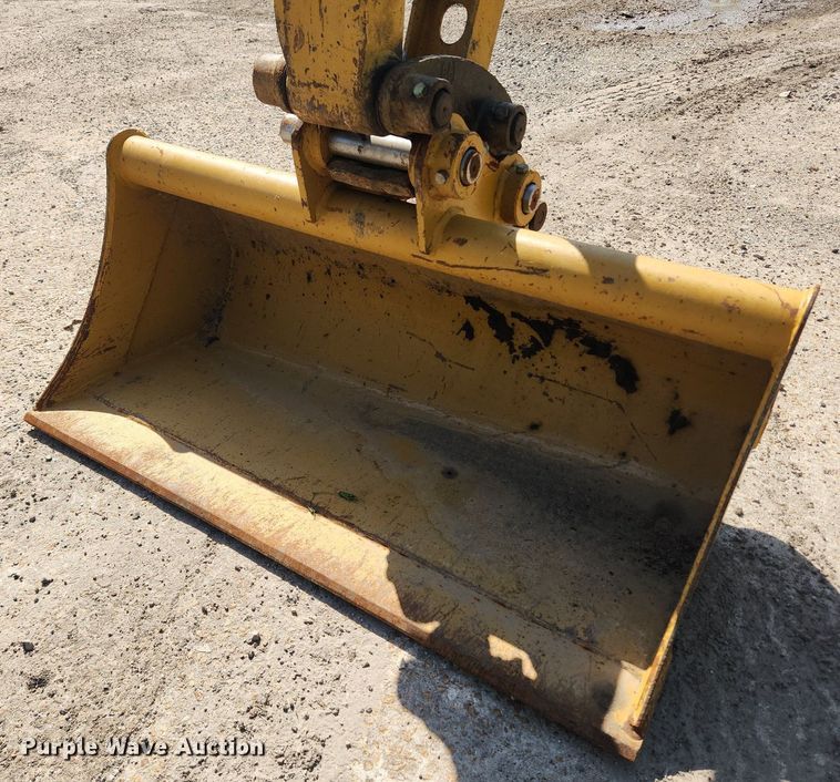 image for item MW9713 2005 Caterpillar 303CR  mini excavator