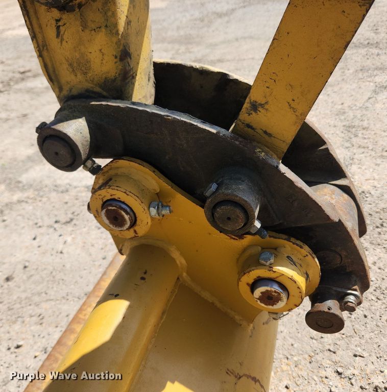 image for item MW9713 2005 Caterpillar 303CR  mini excavator