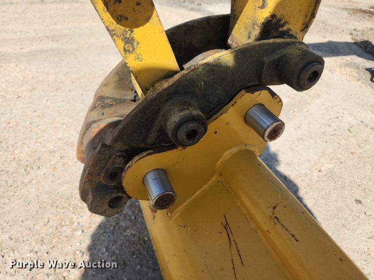 image for item MW9713 2005 Caterpillar 303CR  mini excavator
