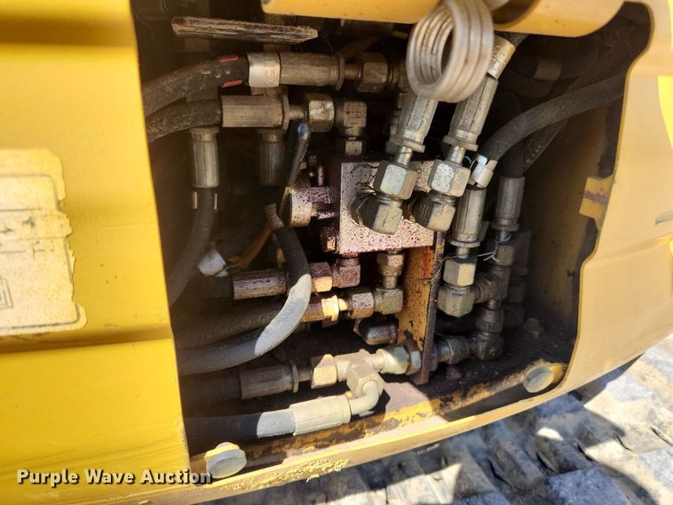 image for item MW9713 2005 Caterpillar 303CR  mini excavator