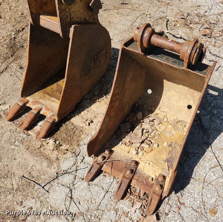 image for item MW9713 2005 Caterpillar 303CR  mini excavator