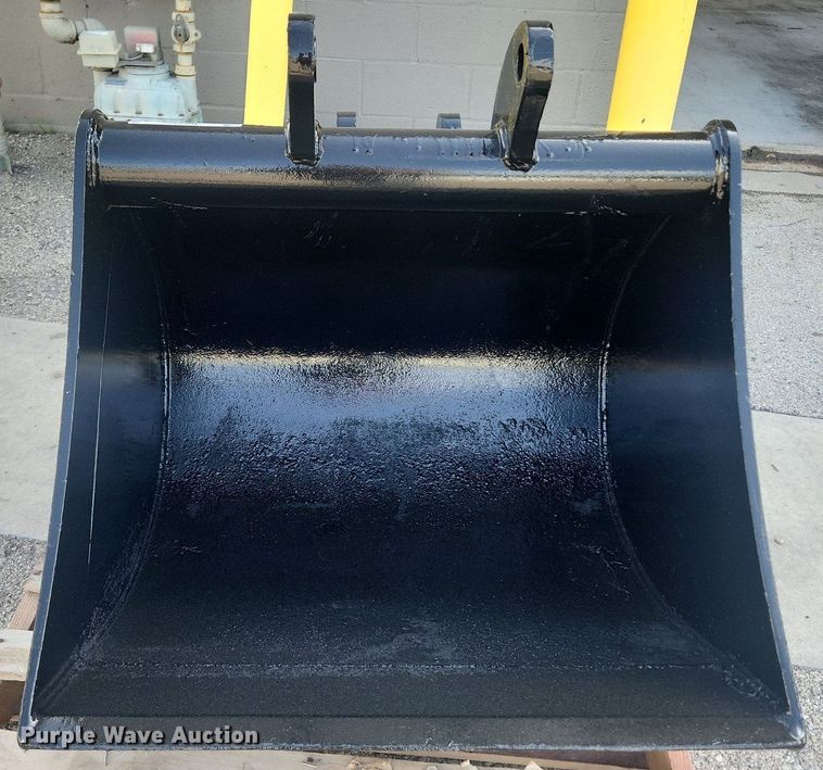 image for item MW9720 TAG  36" W backhoe bucket