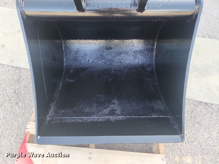 image for item MW9720 TAG  36" W backhoe bucket