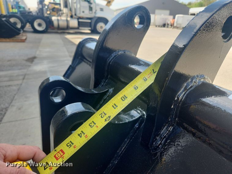 image for item MW9720 TAG  36" W backhoe bucket