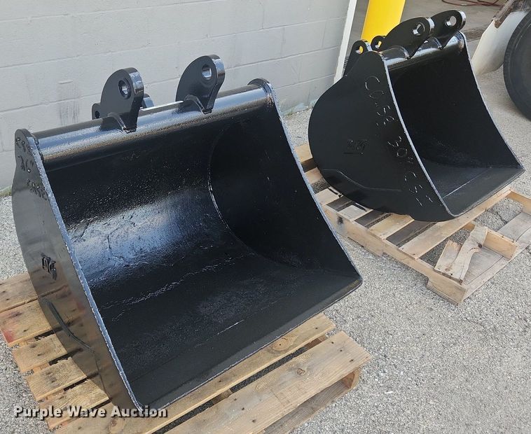image for item MW9721 (2) TAG backhoe buckets