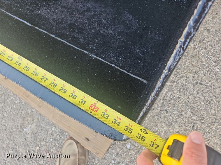 image for item MW9721 (2) TAG backhoe buckets