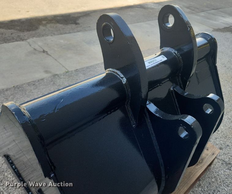 image for item MW9721 (2) TAG backhoe buckets