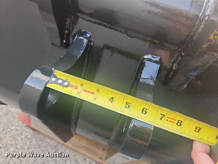 image for item MW9721 (2) TAG backhoe buckets