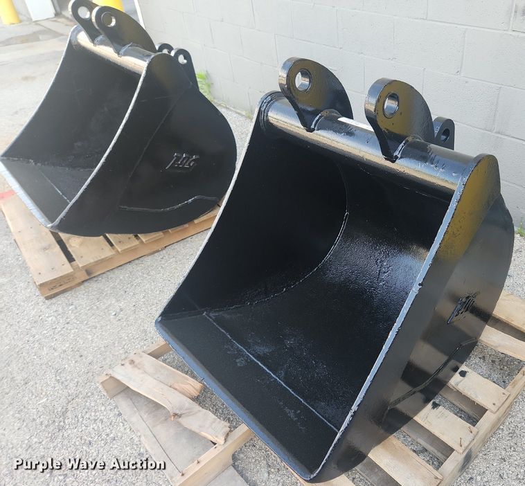 image for item MW9721 (2) TAG backhoe buckets