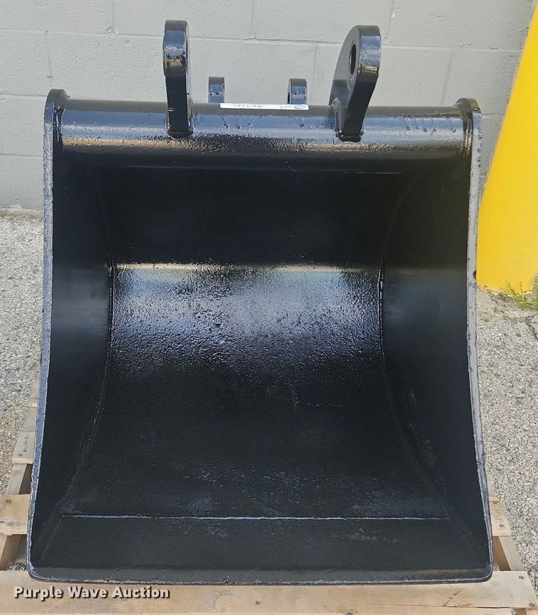 image for item MW9721 (2) TAG backhoe buckets