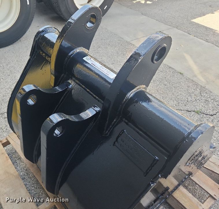 image for item MW9721 (2) TAG backhoe buckets