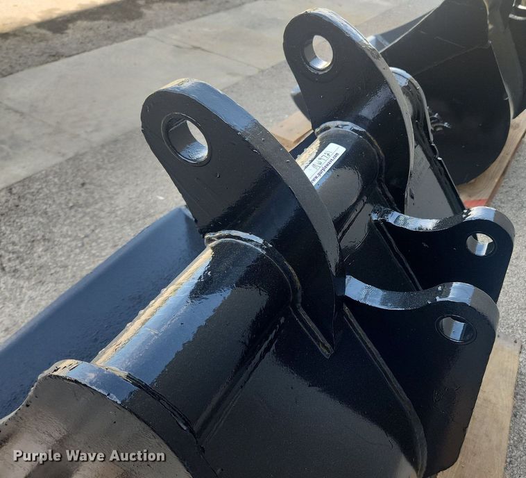 image for item MW9721 (2) TAG backhoe buckets
