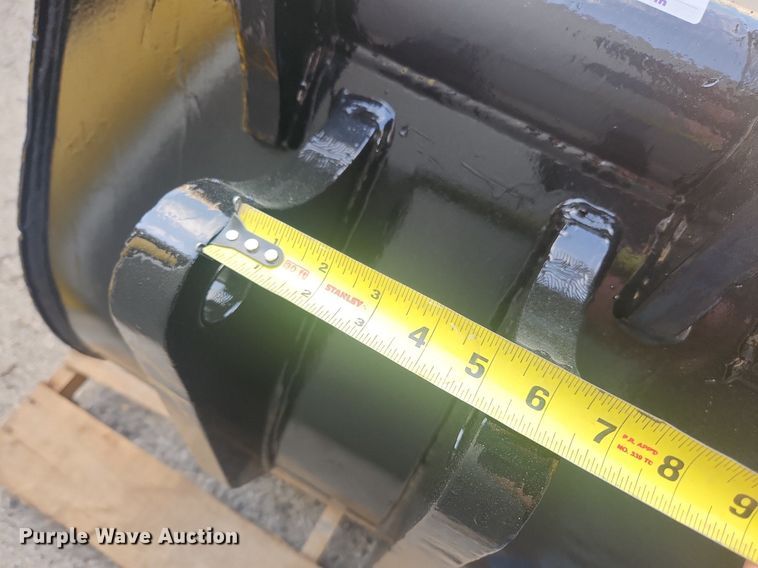 image for item MW9721 (2) TAG backhoe buckets