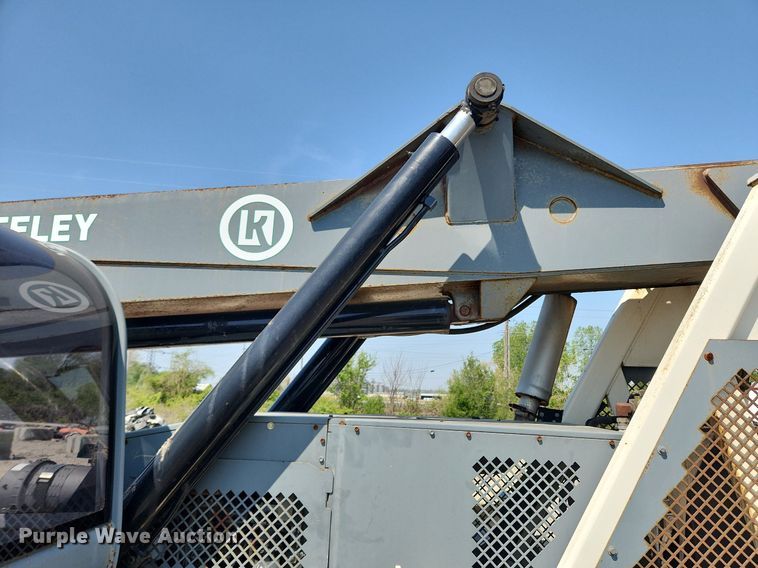 image for item MW9732 2005 Terex TH1048C  telehandler