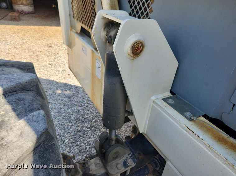 image for item MW9732 2005 Terex TH1048C  telehandler