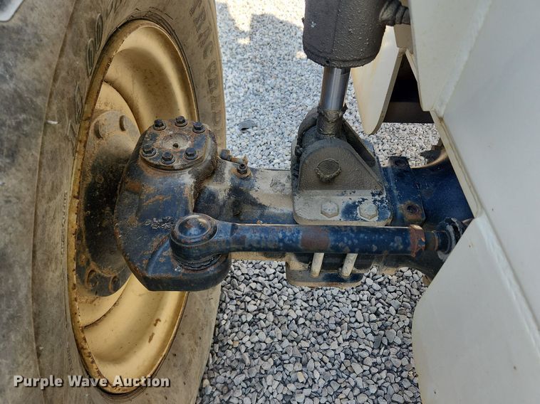 image for item MW9732 2005 Terex TH1048C  telehandler