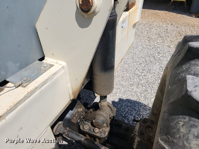 image for item MW9732 2005 Terex TH1048C  telehandler
