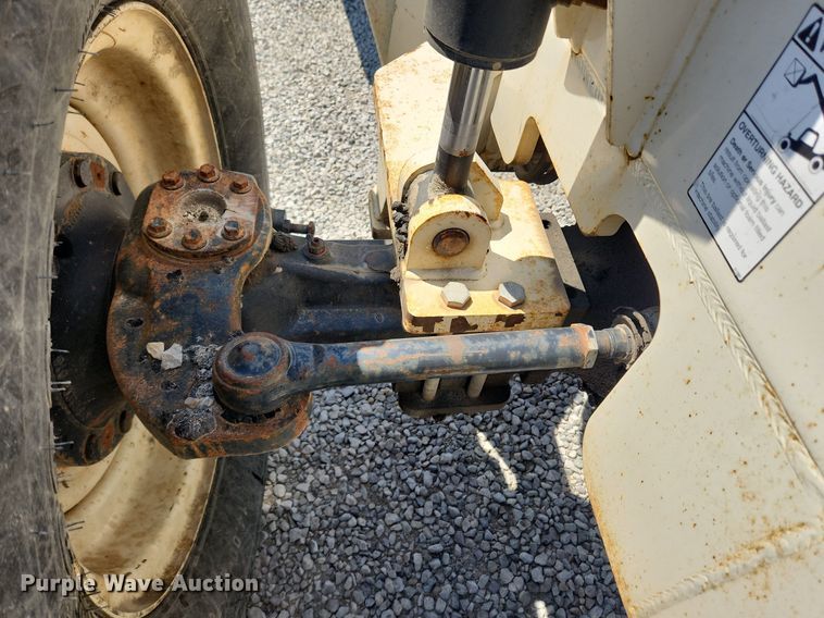 image for item MW9732 2005 Terex TH1048C  telehandler