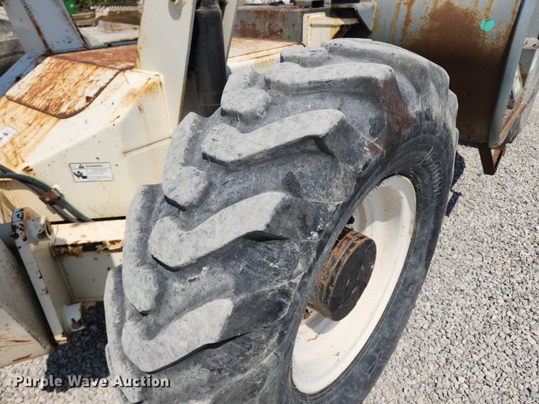 image for item MW9732 2005 Terex TH1048C  telehandler