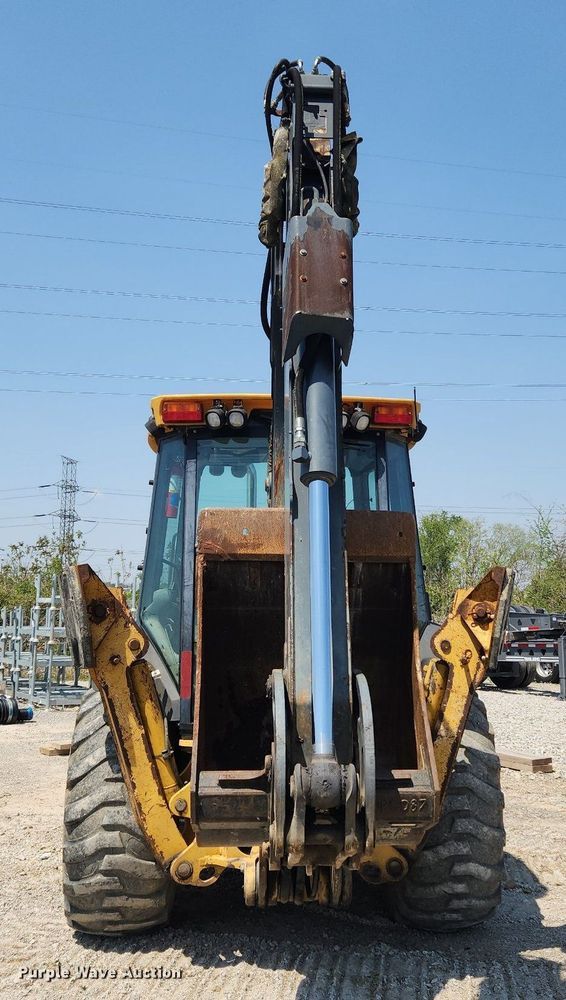 image for item MW9733 2007 John Deere 410J  backhoe