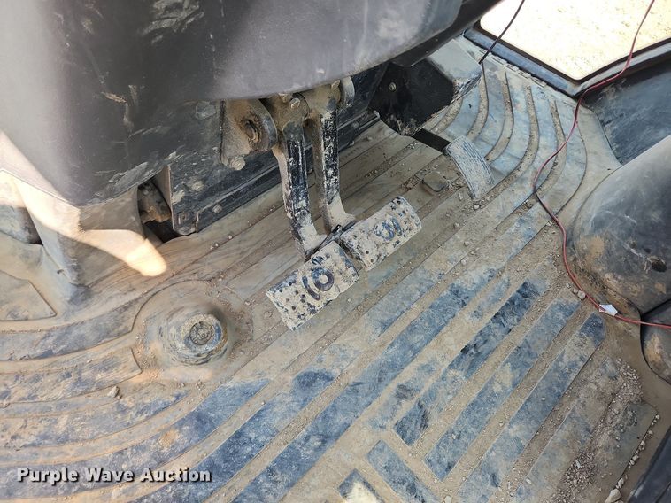 image for item MW9733 2007 John Deere 410J  backhoe