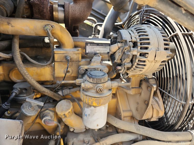 image for item MW9733 2007 John Deere 410J  backhoe