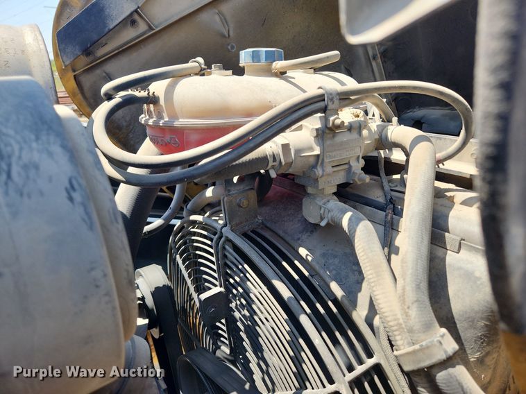 image for item MW9733 2007 John Deere 410J  backhoe