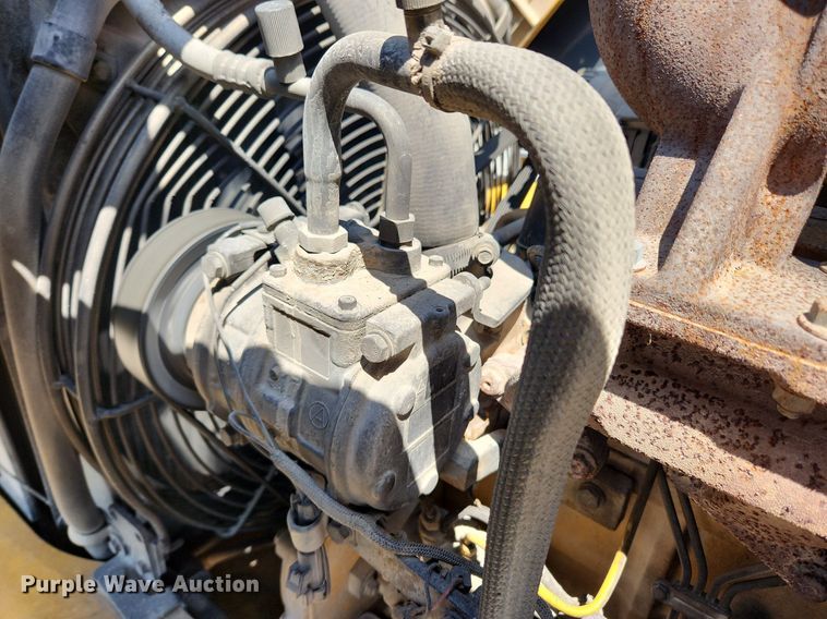 image for item MW9733 2007 John Deere 410J  backhoe