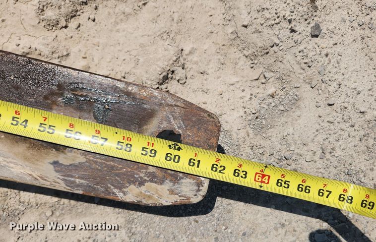 image for item MW9733 2007 John Deere 410J  backhoe