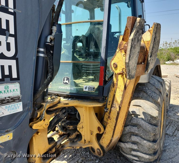 image for item MW9733 2007 John Deere 410J  backhoe