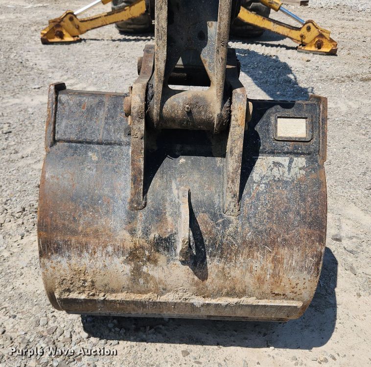 image for item MW9733 2007 John Deere 410J  backhoe