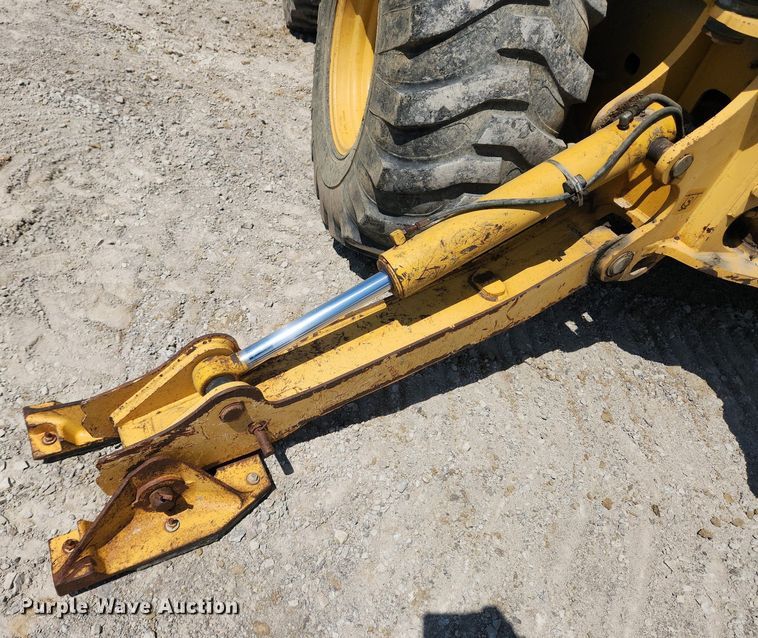 image for item MW9733 2007 John Deere 410J  backhoe