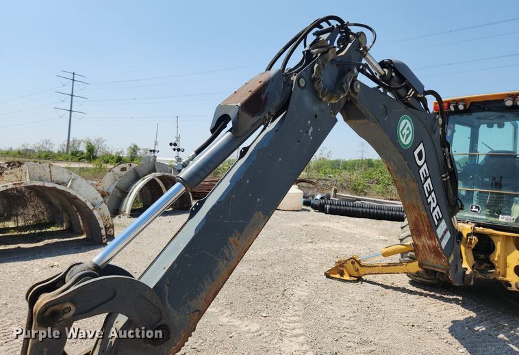 image for item MW9733 2007 John Deere 410J  backhoe