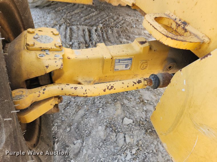 image for item MW9733 2007 John Deere 410J  backhoe