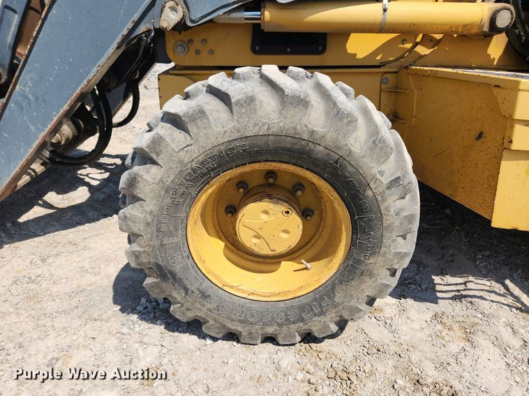 image for item MW9733 2007 John Deere 410J  backhoe