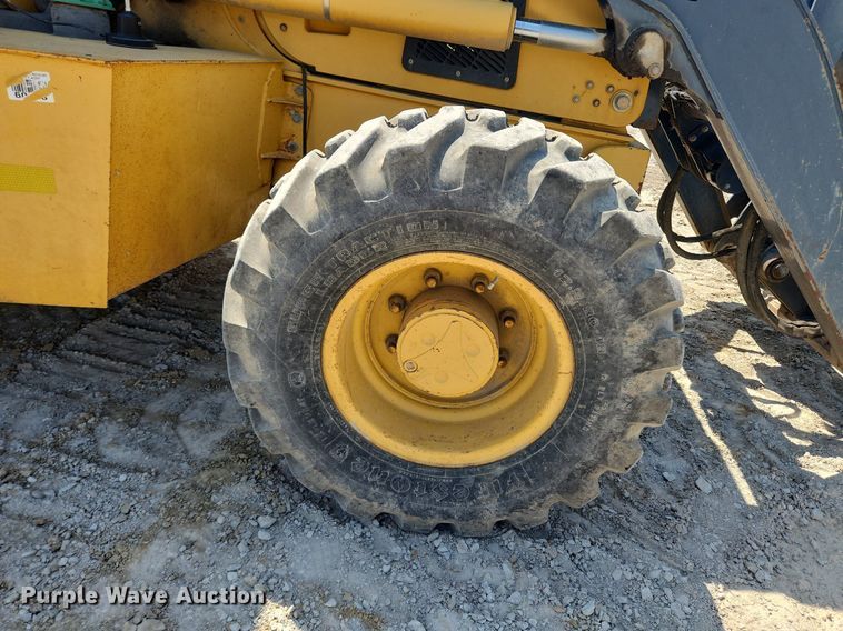 image for item MW9733 2007 John Deere 410J  backhoe