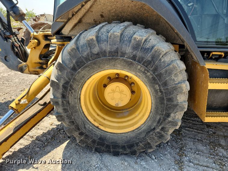 image for item MW9733 2007 John Deere 410J  backhoe