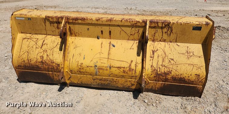 image for item MW9733 2007 John Deere 410J  backhoe