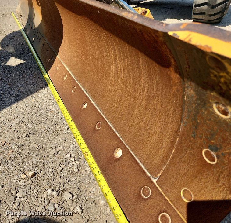 image for item MW9734 1988 John Deere 570B  motor grader