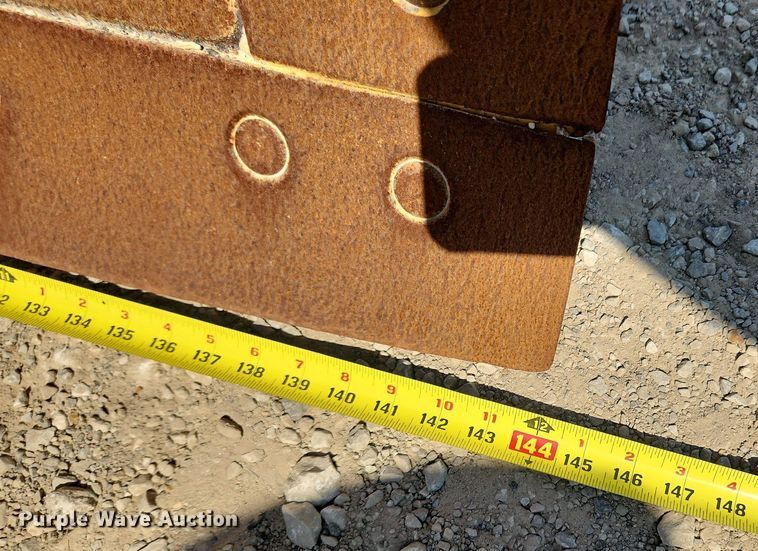 image for item MW9734 1988 John Deere 570B  motor grader