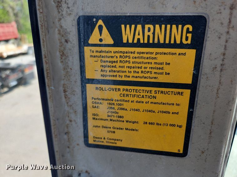 image for item MW9734 1988 John Deere 570B  motor grader